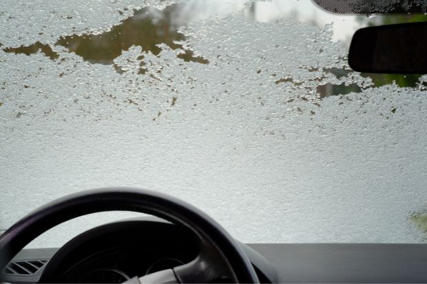 Defrosting A Car Windshield: Do’s And Don’ts