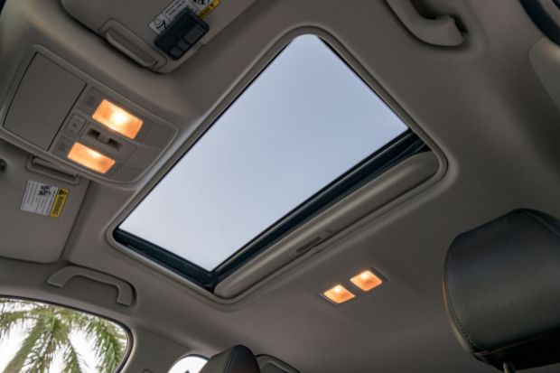 10 Best Practices for Sunroof Maintenance